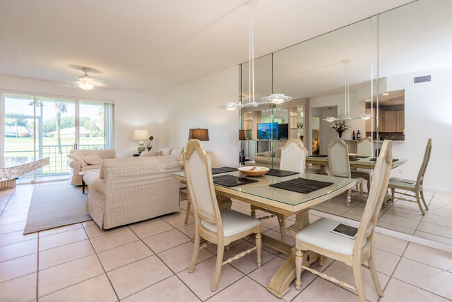 Foto del edificio - 501 Muirfield Ct