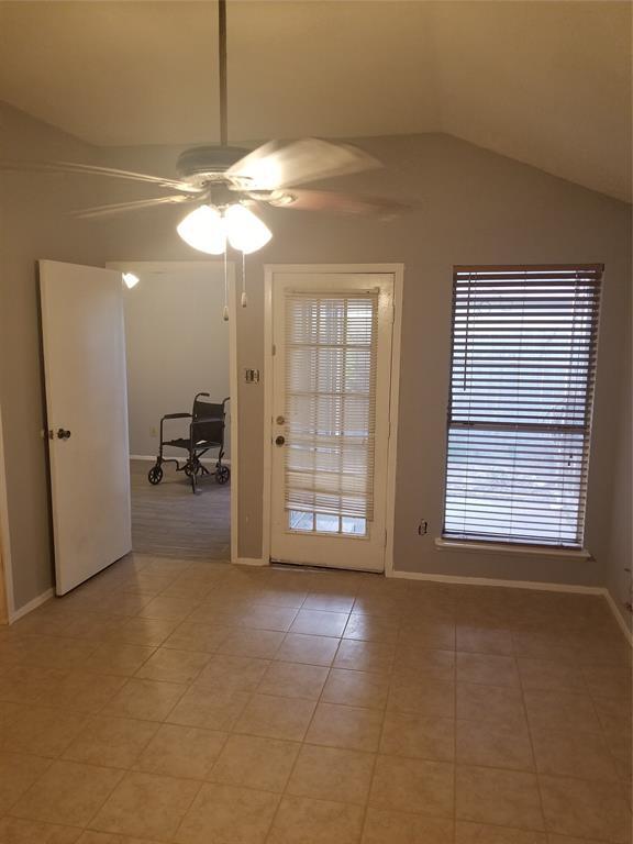 Foto del edificio - 18130 Twin Creek Dr