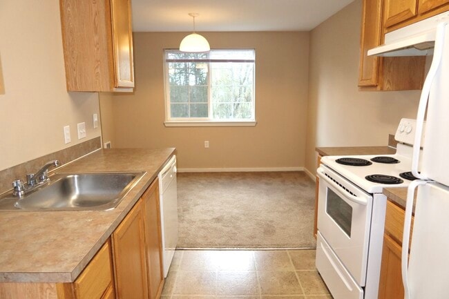 Building Photo - The Vineyards