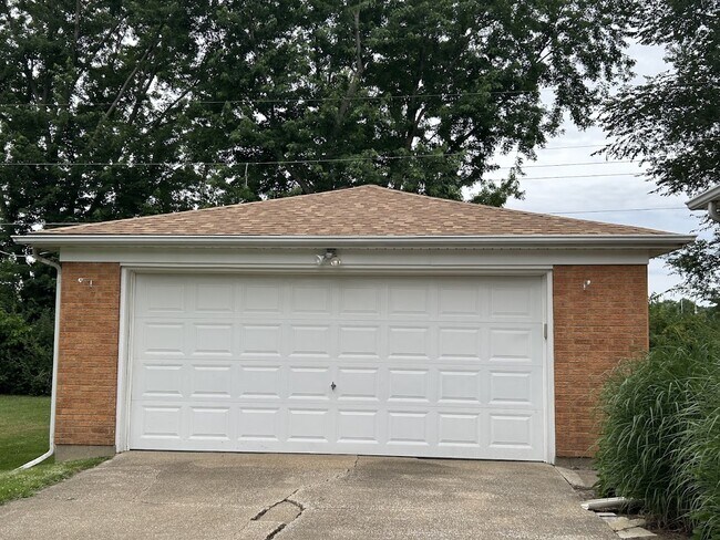 Foto del edificio - 3738 Green Acre Dr