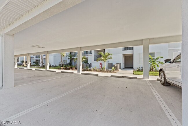 Building Photo - 5555 Double Eagle Cir