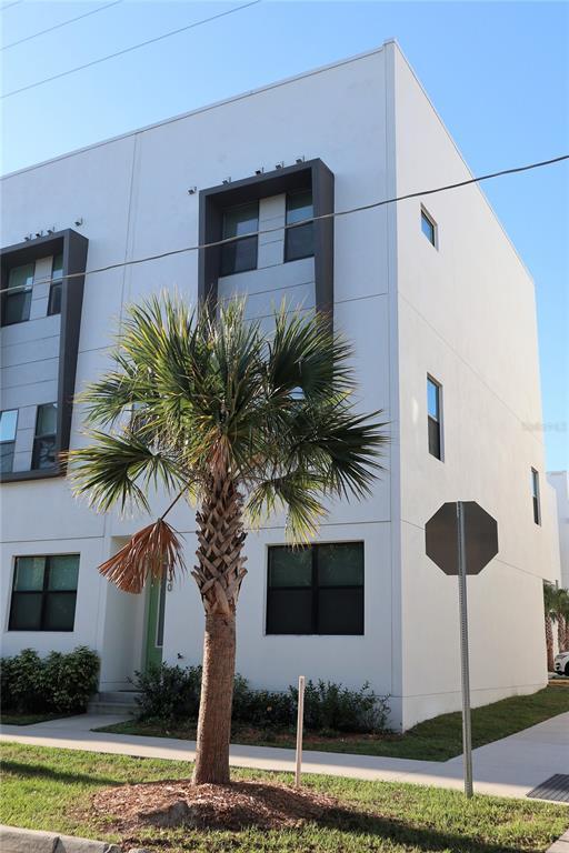 Primary Photo - 1330 W Gray St