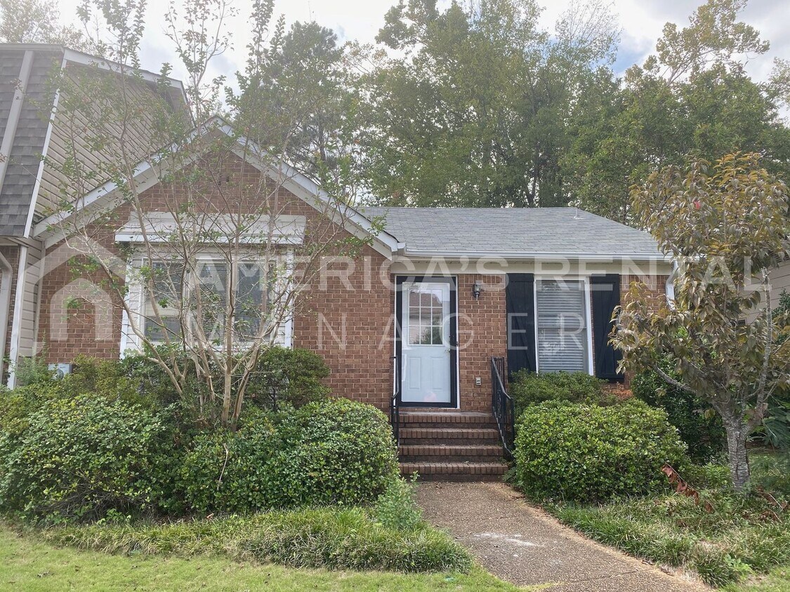 Primary Photo - Townhome for rent in Vestavia Hills!!!! Av...