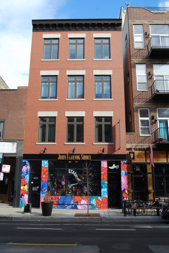 Primary Photo - 1551 N Milwaukee Ave