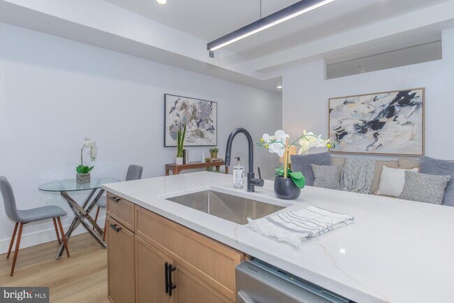 Foto del edificio - 1012 17th Pl NE