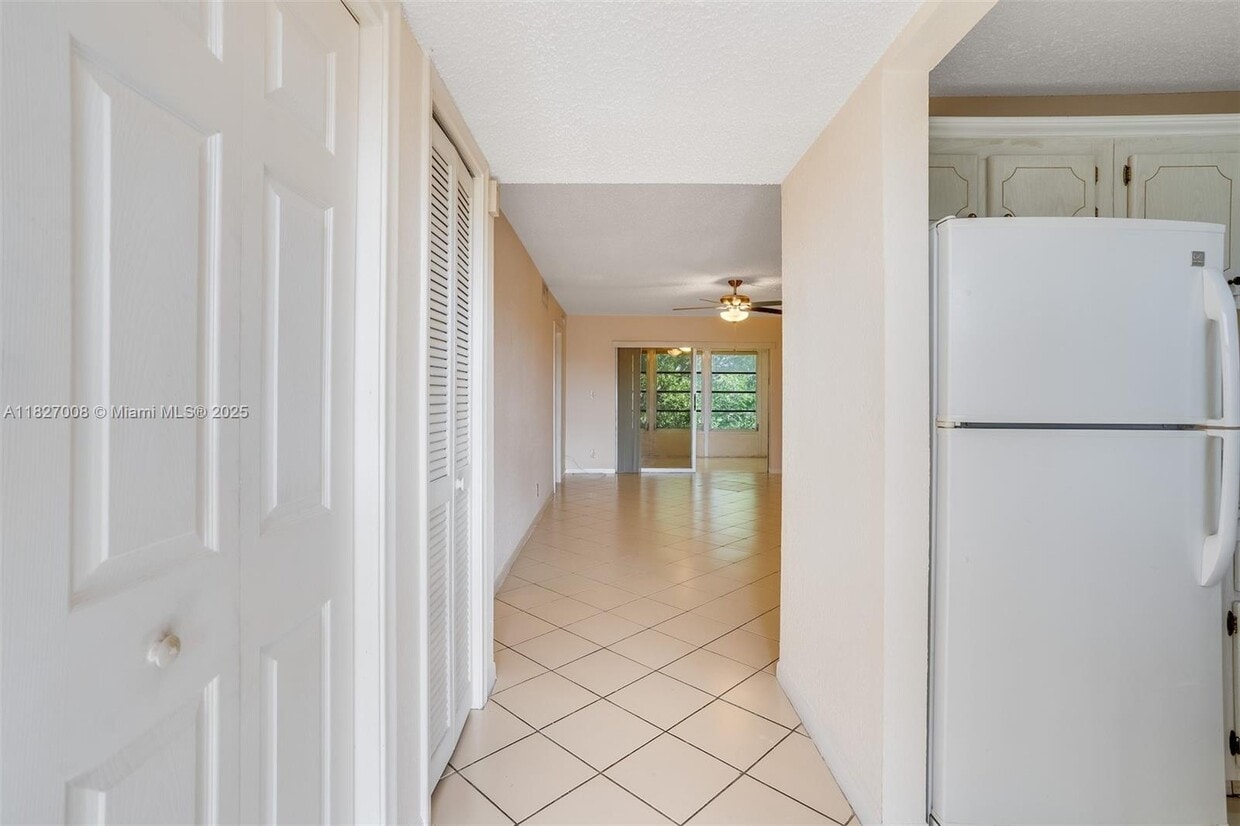 Primary Photo - 608 SW Natura Blvd