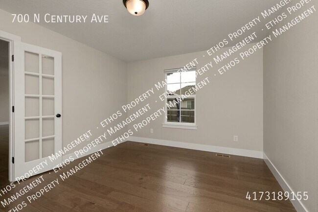 Building Photo - 700 N Century Ave