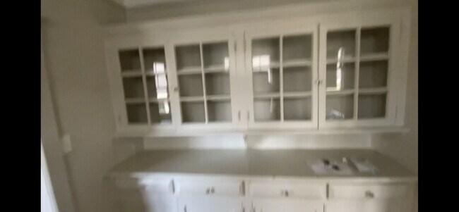 Building Photo - 2800 Calhoun