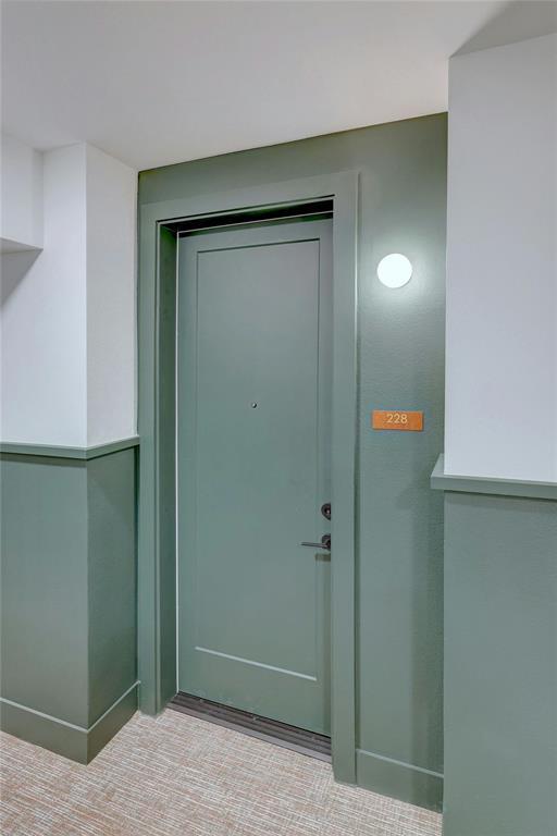 Foto del edificio - 1701 Simond Ave