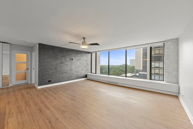 Foto del edificio - 5455 N Sheridan Rd