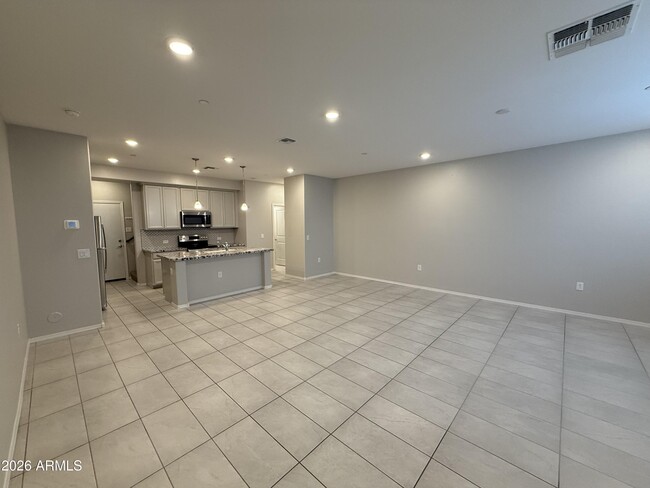 Building Photo - 2661 S Sulley Dr