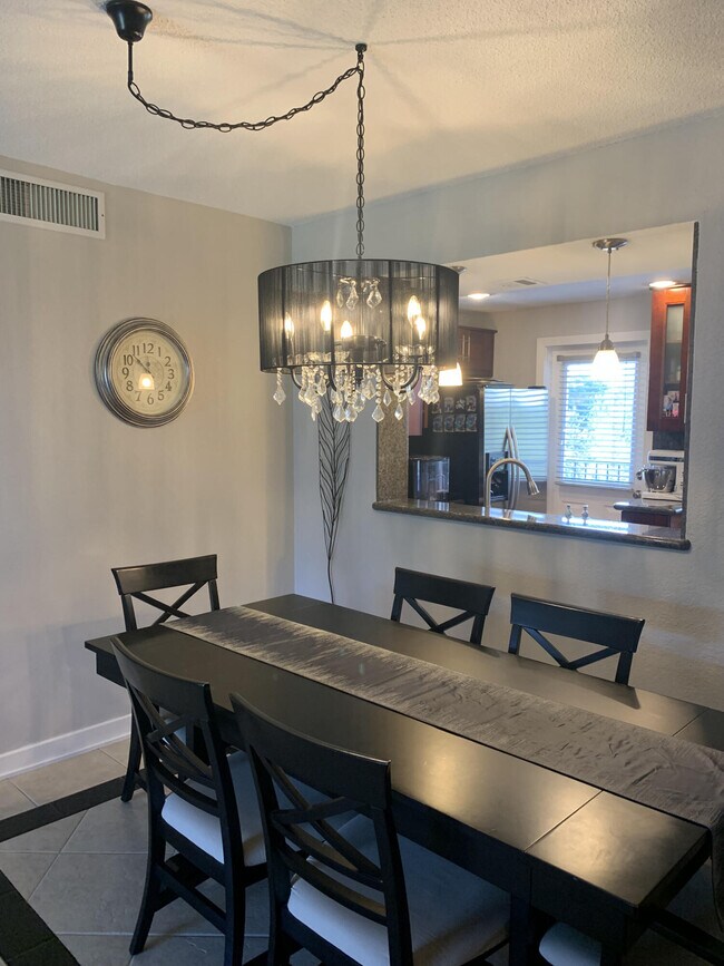 Foto del edificio - 3250 N Palm Aire Dr