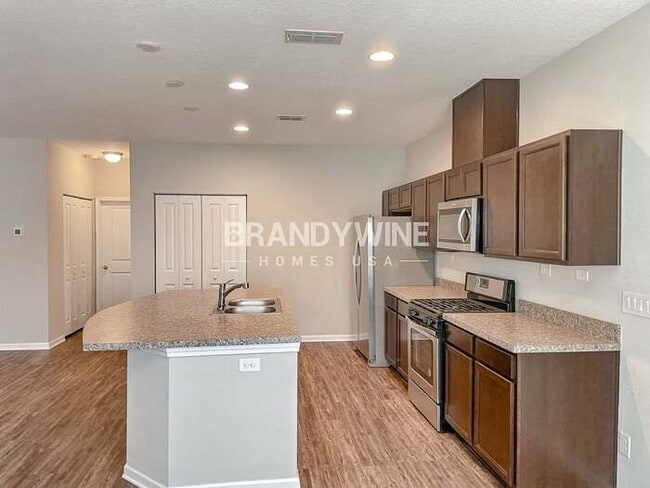 Foto del edificio - 95109 Gladiolus Pl