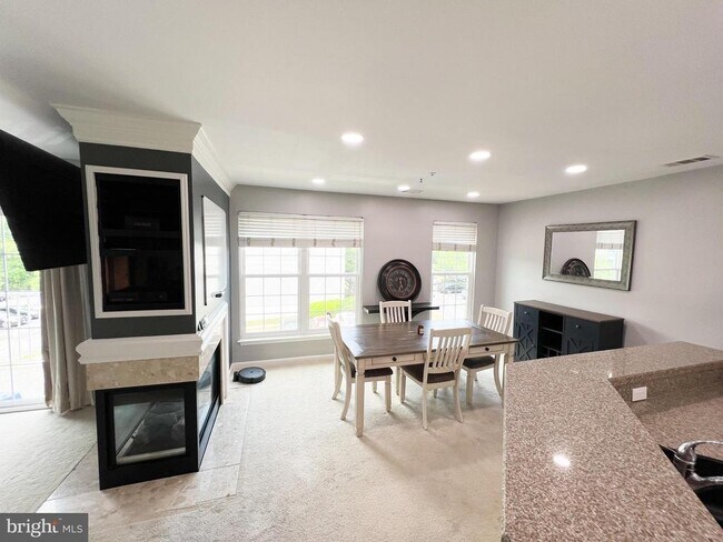 Building Photo - 5995 Terrapin Pl