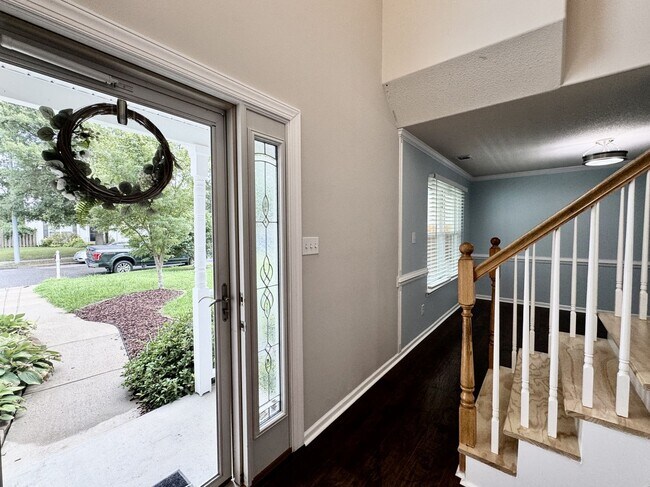 Foto del edificio - Ready 06-25-26! 4-Bedroom Home in Ocean Lakes! Nearby Bases - Fenced Backyard - Attached Garage!