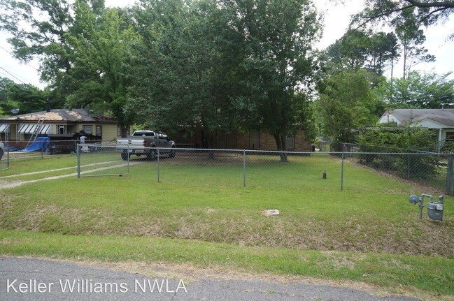 Building Photo - 3 br, 1 bath House - 9221 Simmons Place
