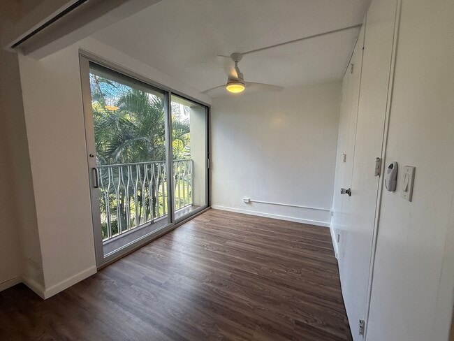Foto del edificio - Queen Emma Gardens 1 bedroom 1 bath with d...