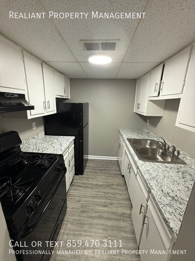 Foto del edificio - 2074 Fairmont Ct