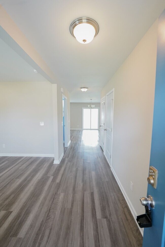 Building Photo - Coming Available!