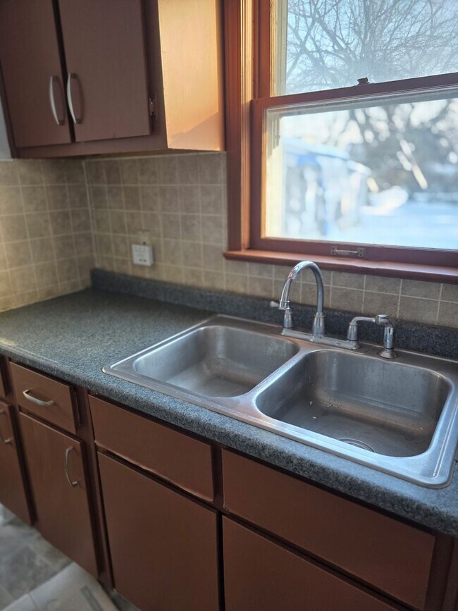 Foto del edificio - 3 Bedroom Updated Single Family Home