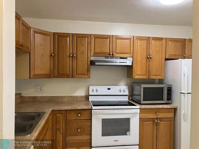 Foto del edificio - 3602 NW 116th Terrace