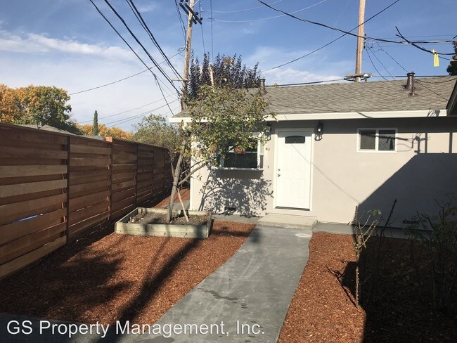 Building Photo - 3439 Machado Ave
