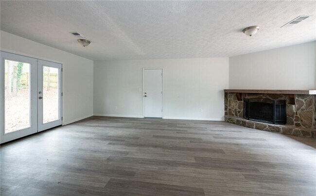 Foto del edificio - 9250 Woodgreen Way