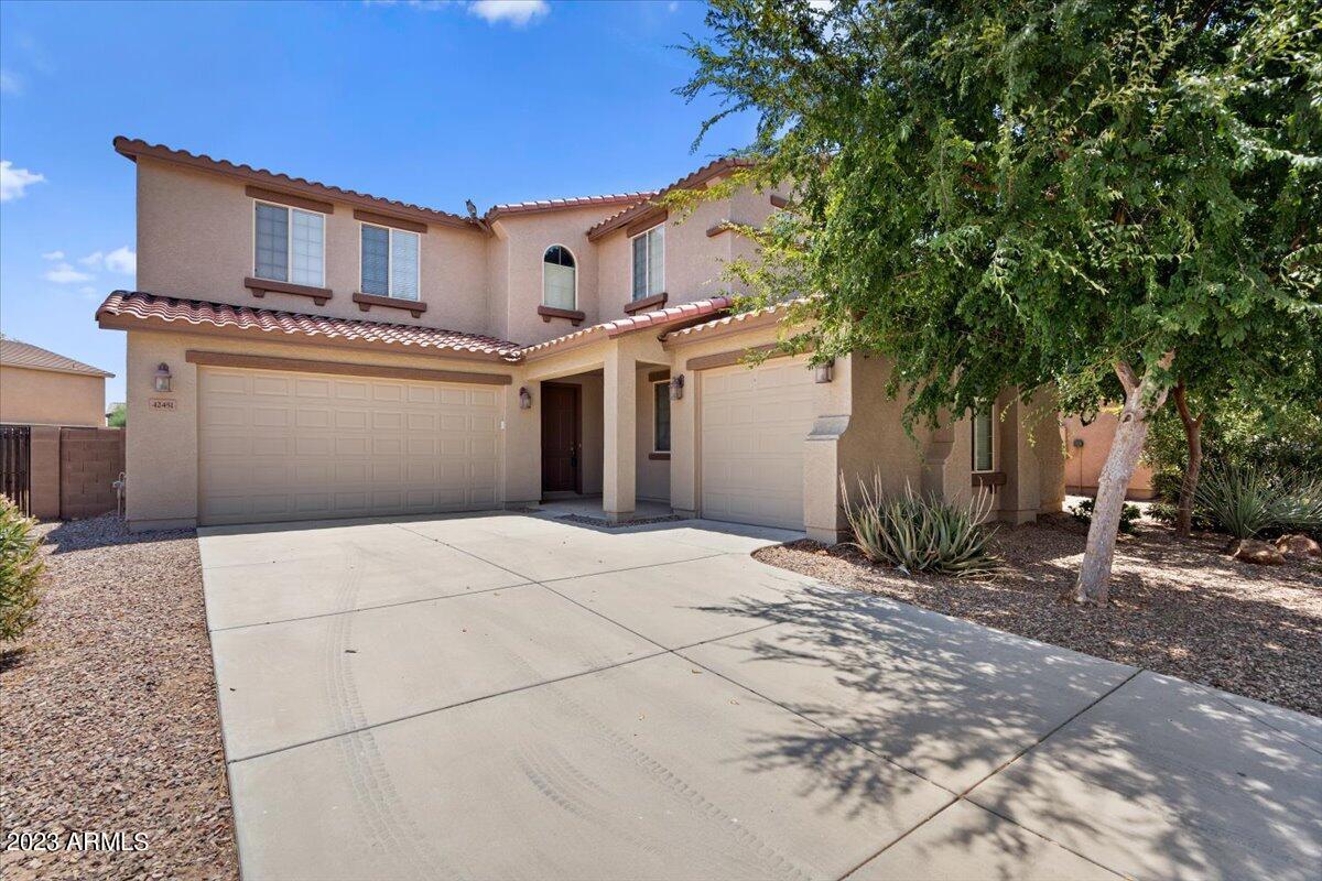 Primary Photo - 42451 W Avella Dr