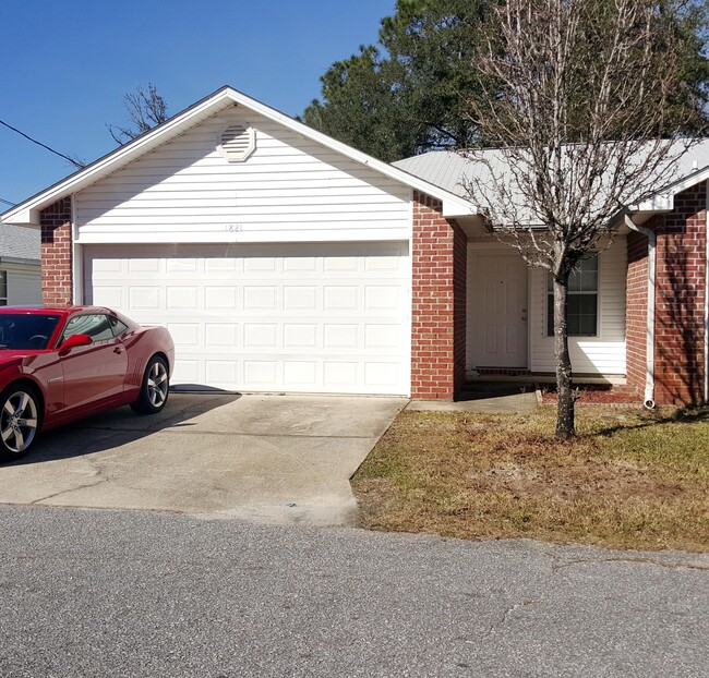 Building Photo - 1821 Cotton Tree Ct