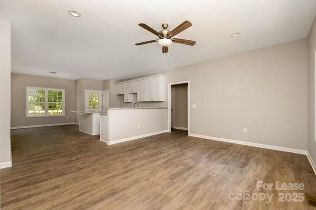 Building Photo - 324 N Milford Dr
