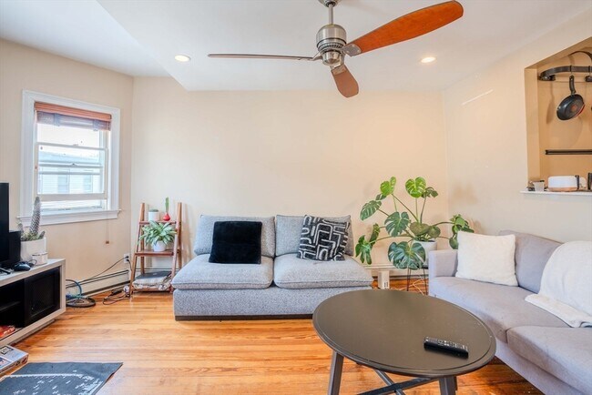 Foto del edificio - 11 Acadia St