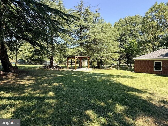 Foto del edificio - 11308 Cedar Ln