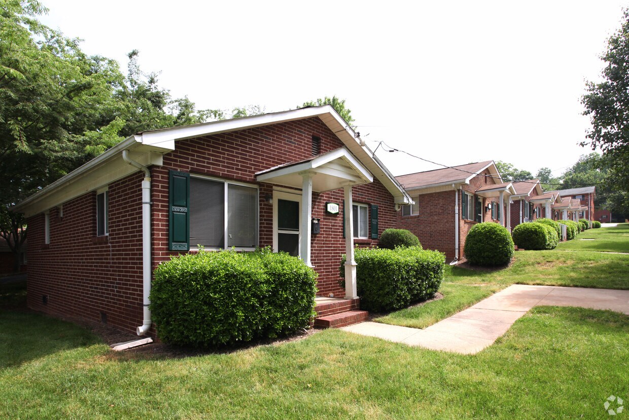 LaDeara Crest Apartments Apartments in WinstonSalem, NC
