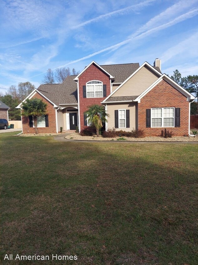 5 br, 3.5 bath House 1197 S Parker Churc... House Rental in Raeford