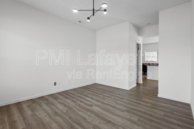 Foto del edificio - 31 Wadsworth Ct