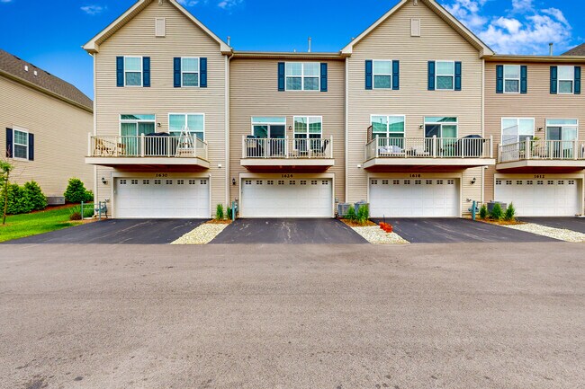 Building Photo - 1624 Bentz Way
