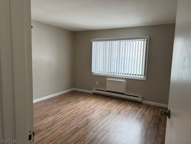 Building Photo - 3331 New Jersey 94 Unit 2