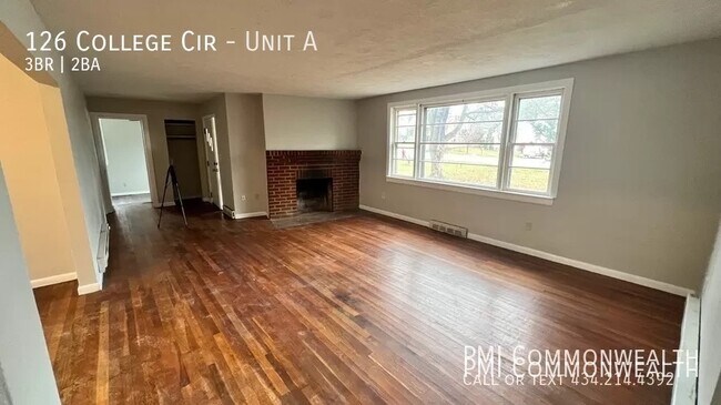 Building Photo - 3 Bed / 2 Bath Duplex (Available 9/10/23)