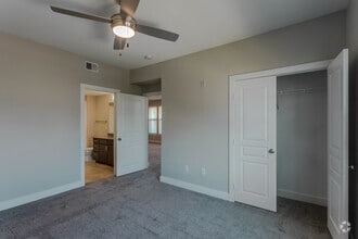 2BR, 2BA - Bedroom 1199SF  The Pescara - Centreport Lake
