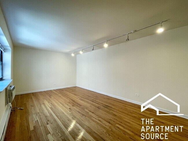 Foto del edificio - 6006 N Kenmore Ave
