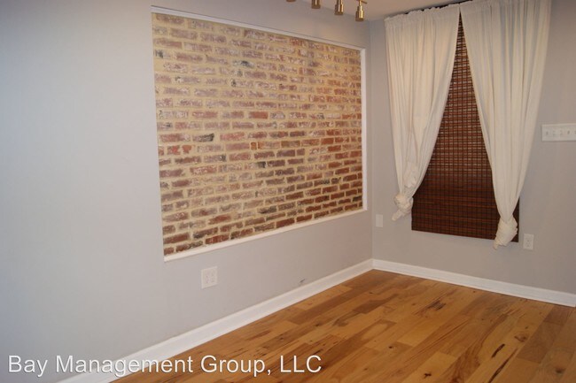 Building Photo - 2 br, 1.5 bath House - 222 S. Durham St.