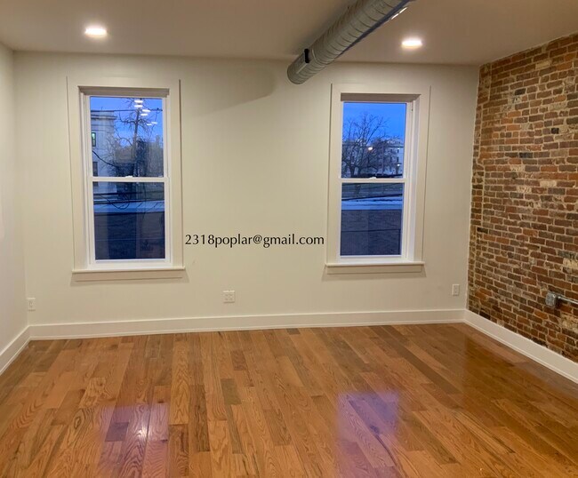 Foto del edificio - 2318 Poplar St