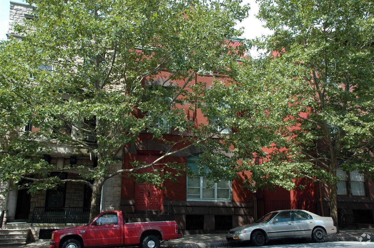 Foto del edificio - 1041 Penn St