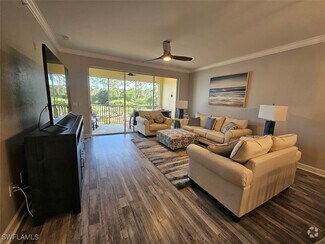 Building Photo - 10700 Ravenna Way
