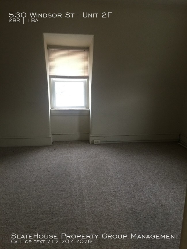 Building Photo - 2 Bedroom Apartment