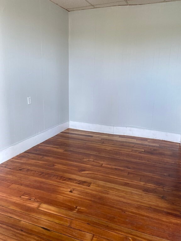 273 Shirley St Unit 1B, Winthrop, MA 02152 Room for Rent in Winthrop