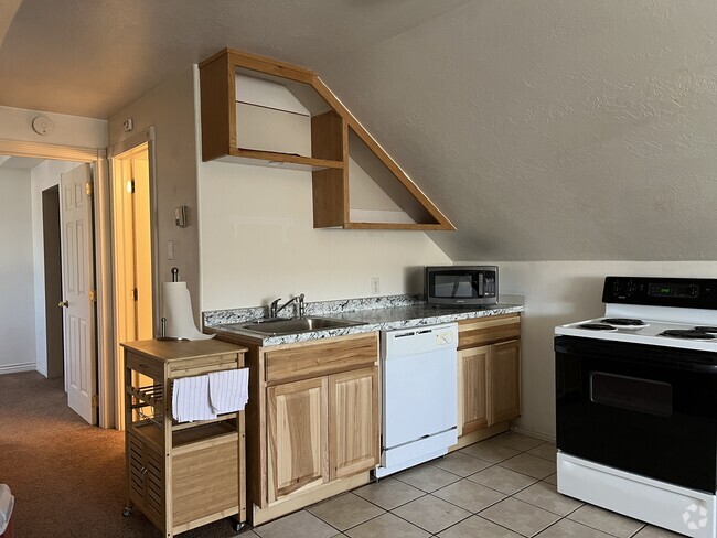Building Photo - 509 N 200 W