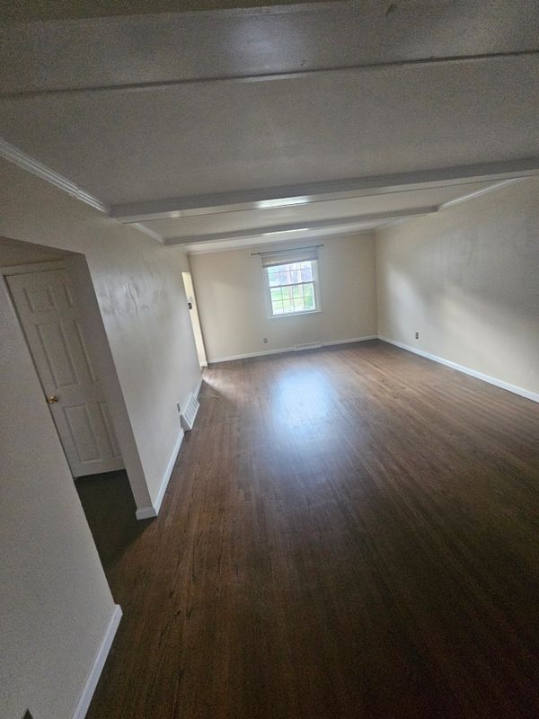 Foto del edificio - 206 Stevenson Ave