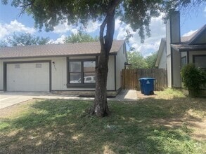 Building Photo - 2505 Corian Glen Dr