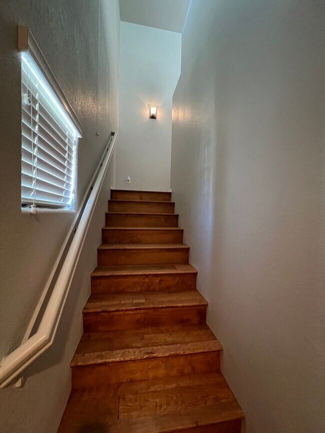 Foto del edificio - HALF OFF FIRST MONTHS RENT SPECIAL!